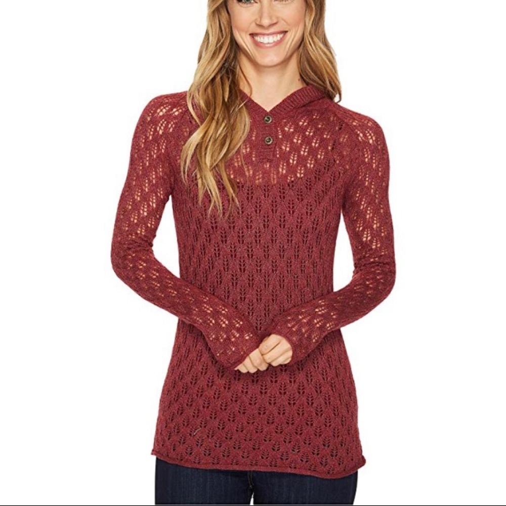 Aventura Women's Sweater in Burgundy